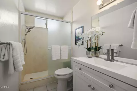 Bath - 261 Hollywood Blvd, Oxnard, CA 93035 photo 2 of 2
