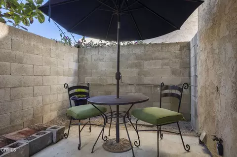 Exterior - 261 Hollywood Blvd, Oxnard, CA 93035 photo 4 of 5