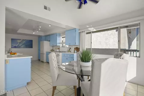 Dining - 261 Hollywood Blvd, Oxnard, CA 93035 photo 3 of 3
