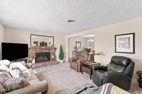 Living - 10606 Dee Dee Ave, Bakersfield, CA 93312 photo 5 of 5