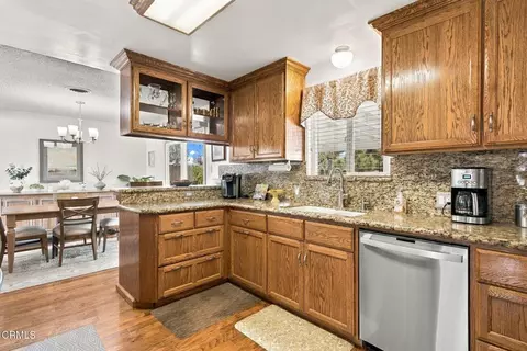 Kitchen - 10606 Dee Dee Ave, Bakersfield, CA 93312 photo 4 of 7