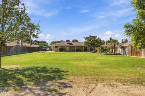 Exterior - 10606 Dee Dee Ave, Bakersfield, CA 93312 photo 11 of 12