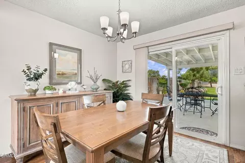 Dining - 10606 Dee Dee Ave, Bakersfield, CA 93312 photo 2 of 5