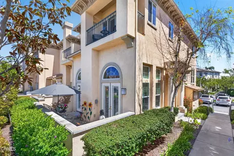 Exterior - 1315 Bayside Cir, Oxnard, CA 93035 photo 5 of 8