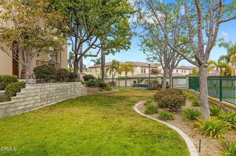 Exterior - 1315 Bayside Cir, Oxnard, CA 93035 photo 6 of 8