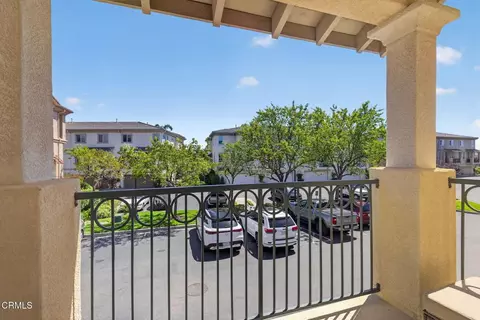 Exterior - 1315 Bayside Cir, Oxnard, CA 93035 photo 2 of 8