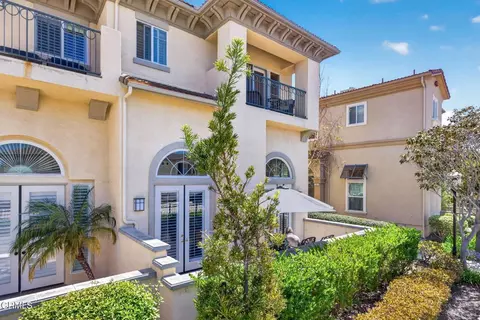 Exterior - 1315 Bayside Cir, Oxnard, CA 93035 photo 1 of 8
