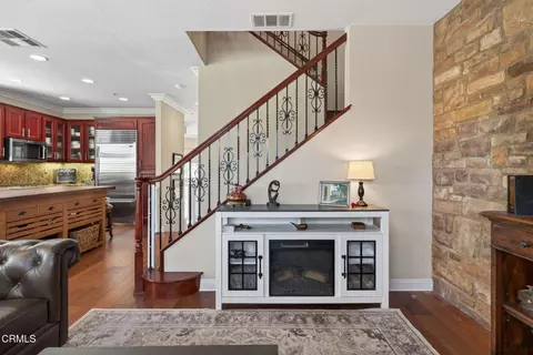 Entry Way - 1315 Bayside Cir, Oxnard, CA 93035 photo 1 of 4