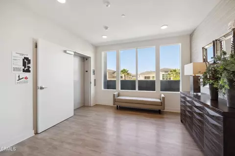 Entry Way - 2800 Wagon Wheel Rd #304, Oxnard, CA 93036 photo 2 of 2