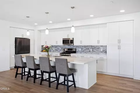 Kitchen - 2800 Wagon Wheel Rd #304, Oxnard, CA 93036 photo 2 of 2
