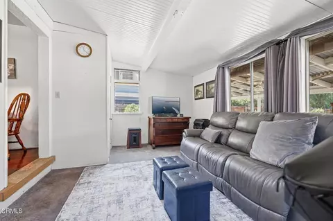 Living - 1303 Cruzero St, Ojai, CA 93023 photo 4 of 5