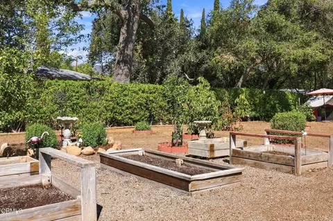 Exterior - 1303 Cruzero St, Ojai, CA 93023 photo 22 of 23