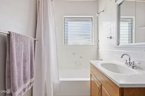 Bath - 1303 Cruzero St, Ojai, CA 93023 photo 1 of 1