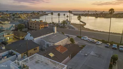 View/Area - 2916 Lakeshore Ct, Oxnard, CA 93035 photo 6 of 9