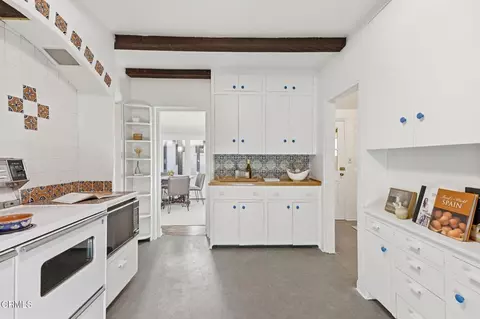 Kitchen - 610 W Eucalyptus St, Ojai, CA 93023 photo 3 of 4
