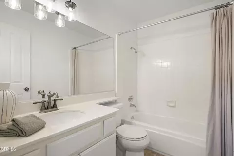 Bath - 708 Kickapoo Dr, Ventura, CA 93001 photo 4 of 4