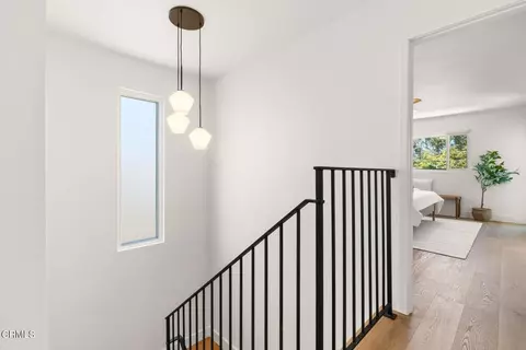 Entry Way - 175 E Lewis St, Ventura, CA 93001 photo 5 of 5