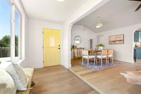 Entry Way - 175 E Lewis St, Ventura, CA 93001 photo 2 of 5