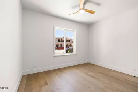 Bedroom - 175 E Lewis St, Ventura, CA 93001 photo 3 of 8