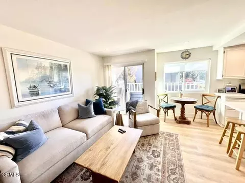 Living - 4868 Sullivan St, Ventura, CA 93003 photo 1 of 4