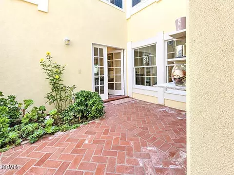 Exterior - 2020 Kingsbridge Way, Oxnard, CA 93035 photo 2 of 6