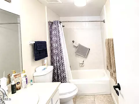 Bath - 2020 Kingsbridge Way, Oxnard, CA 93035 photo 4 of 4