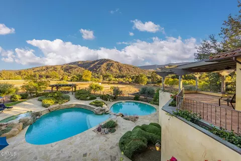 Exterior - 561 Saddle Ln, Ojai, CA 93023 photo 6 of 10