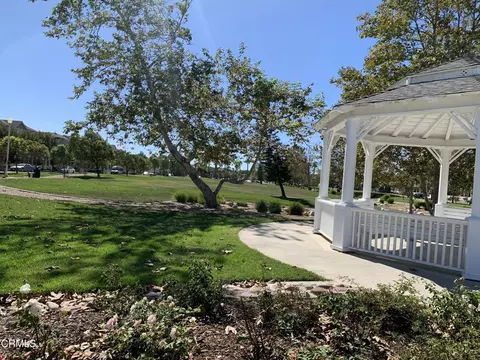 308 Elk River Pl, Oxnard, CA 93036 photo 3