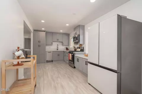 Kitchen - 894 Barton Ave, Camarillo, CA 93010 photo 2 of 2