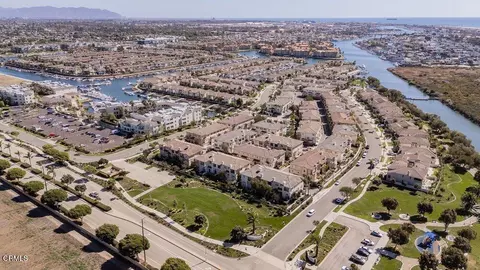 1212 Bayside Cir, Oxnard, CA 93035