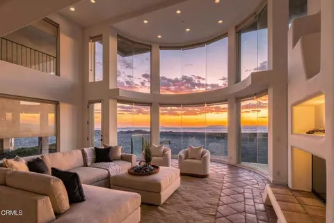 Living - 1045 Mandalay Beach Rd, Oxnard, CA 93035 photo 3 of 13