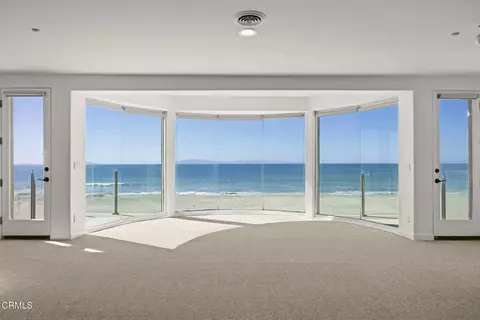Living - 1045 Mandalay Beach Rd, Oxnard, CA 93035 photo 11 of 13