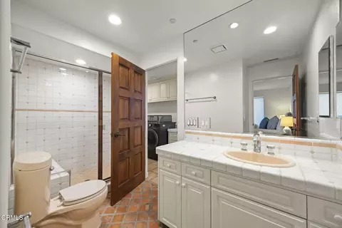 Bath - 1045 Mandalay Beach Rd, Oxnard, CA 93035 photo 9 of 11