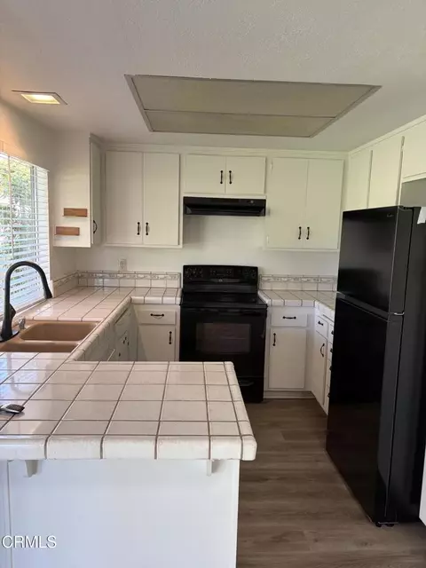 2461 Bunting Ave, Ventura, CA 93003