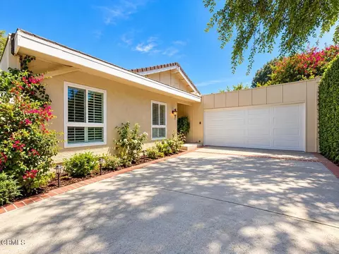 2076 Stonesgate St, Westlake Village, CA 91361