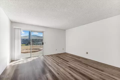 Living - 244 Deerwalk, Thousand Oaks, CA 91320 photo 10 of 14