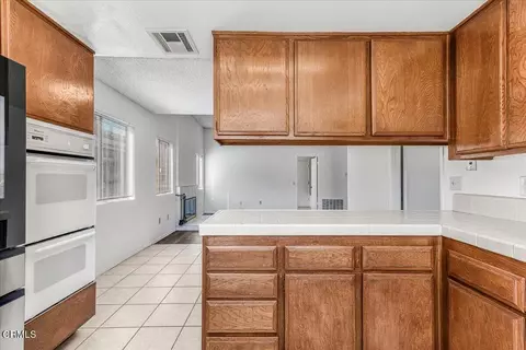 Kitchen - 244 Deerwalk, Thousand Oaks, CA 91320 photo 6 of 6