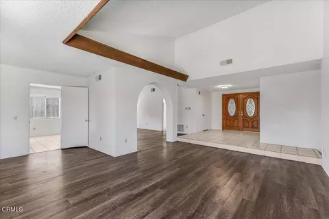 Living - 244 Deerwalk, Thousand Oaks, CA 91320 photo 8 of 14