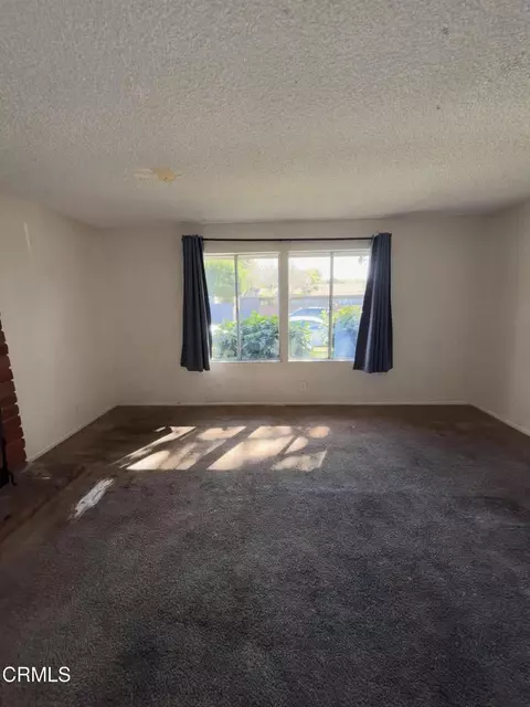 Living - 3665 Ketch Ave, Oxnard, CA 93035 photo 2 of 2