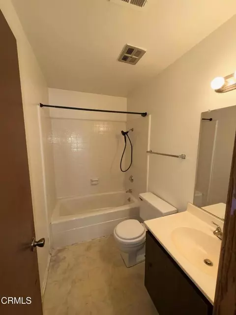 Bath - 3665 Ketch Ave, Oxnard, CA 93035 photo 4 of 4
