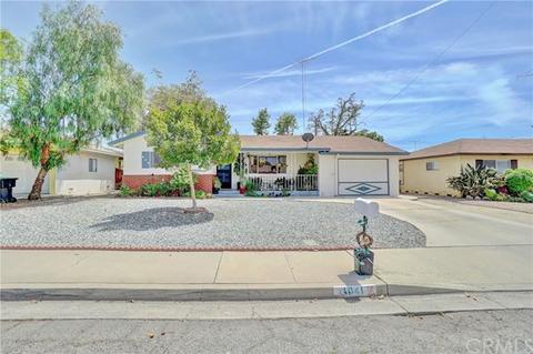 1041 Shellie Ln, Hemet, CA 92543 photo 1