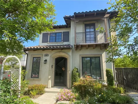 215 El Dorado St, Arcadia, CA 91006