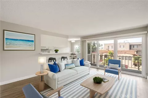3707 E Livingston Dr #304, Long Beach, CA 90803