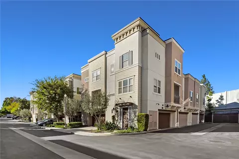 175 E Commercial St, San Dimas, CA 91773