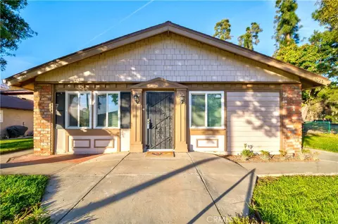 1023 W Calle De Las Estrellas #1, Azusa, CA 91702