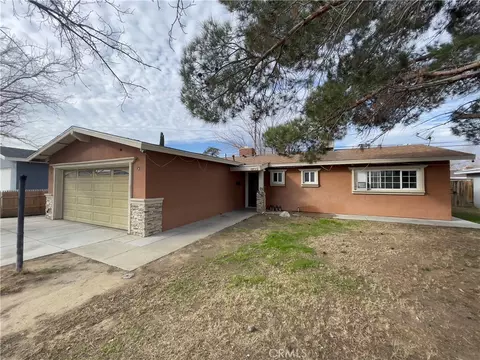43721 Heaton Ave, Lancaster, CA 93534