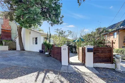 43 Vista Circle Dr, Sierra Madre, CA 91024