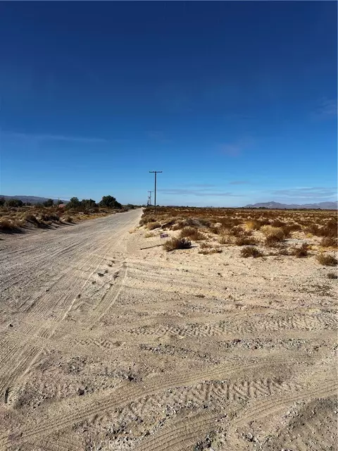 49652 Silver Valley Rd, Newberry Springs, CA 92365