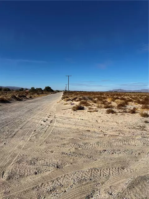 49652 Silver Valley Rd, Newberry Springs, CA 92365