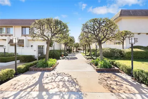 848 W Huntington Dr #38, Arcadia, CA 91007